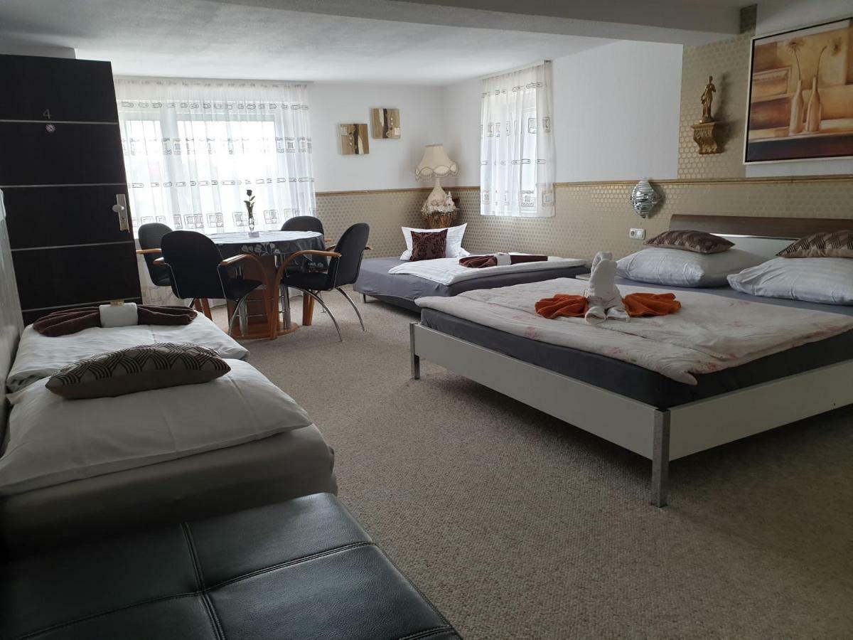 T&K Appartements Бад-Хомбург-фор-дер-Хёэ Экстерьер фото
